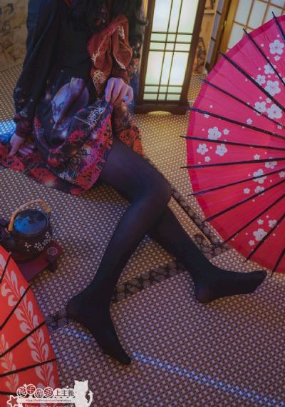 按摩房的女大学生在线观看