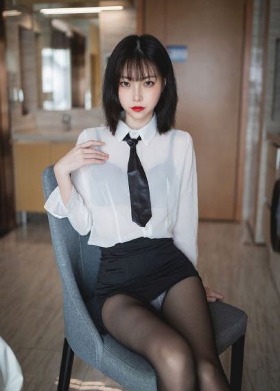 《出包王女》