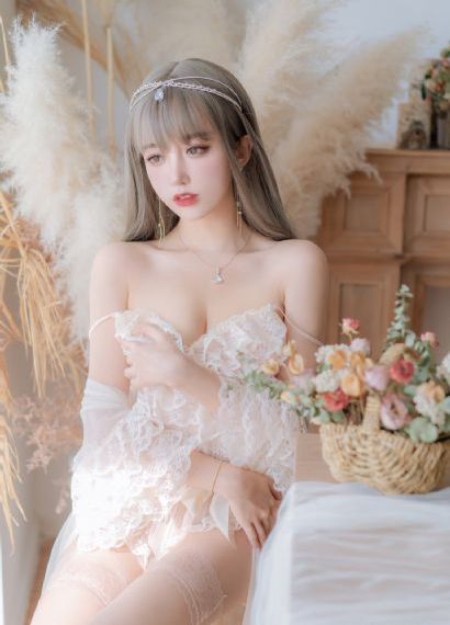 老师好紧开裆蕾丝内裤在线看